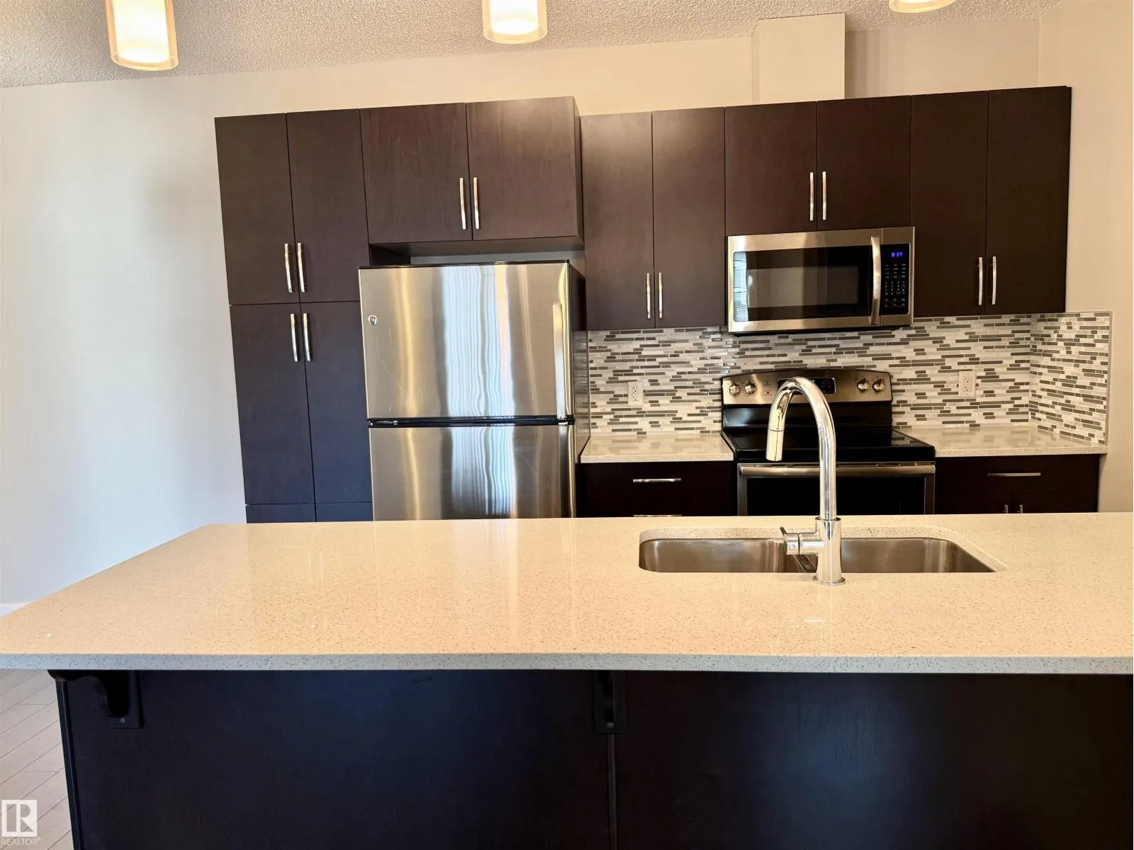 #115 320 AMBLESIDE LINK LI SW