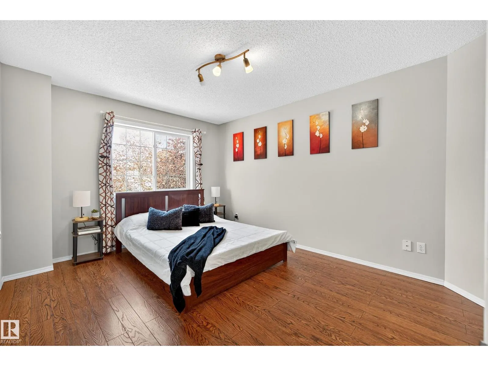 #24 14603 MILLER BV NW
