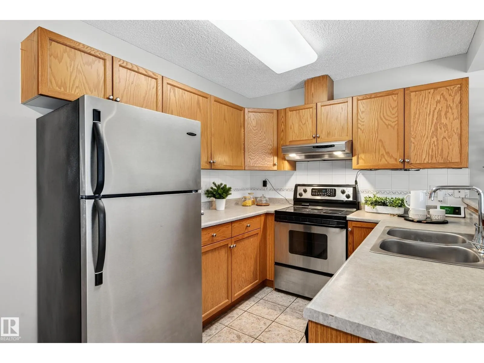 #24 14603 MILLER BV NW