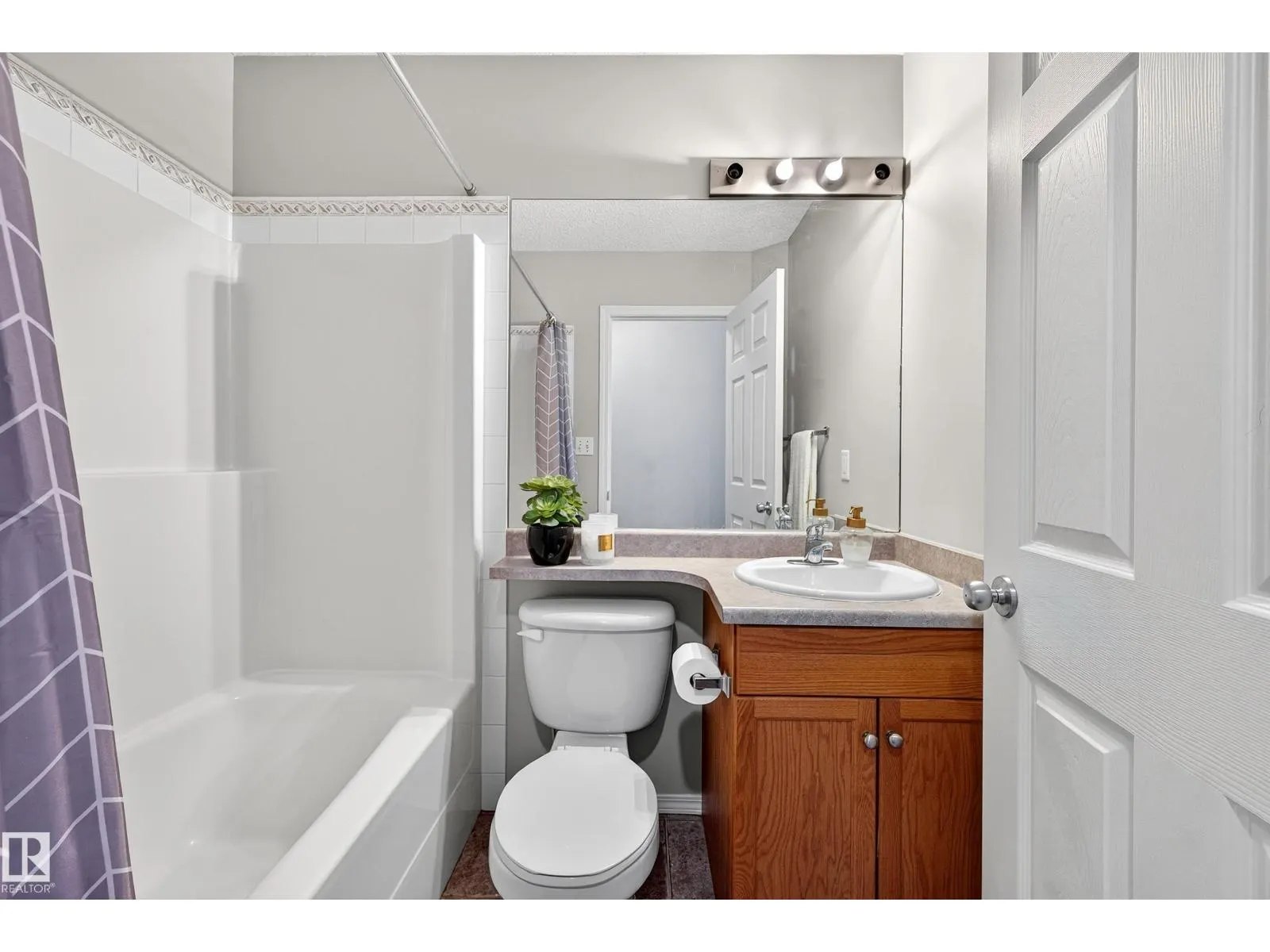 #24 14603 MILLER BV NW