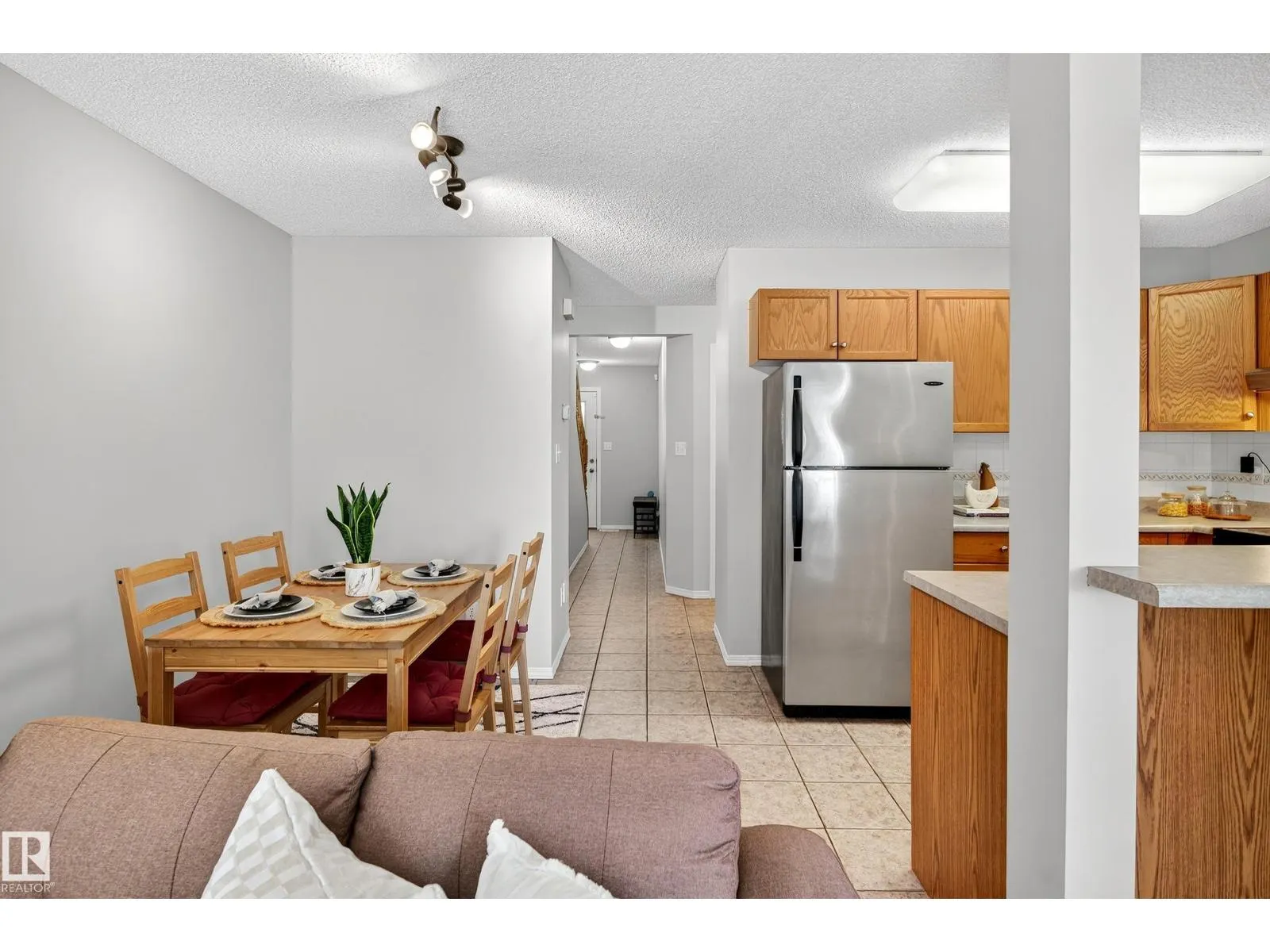 #24 14603 MILLER BV NW