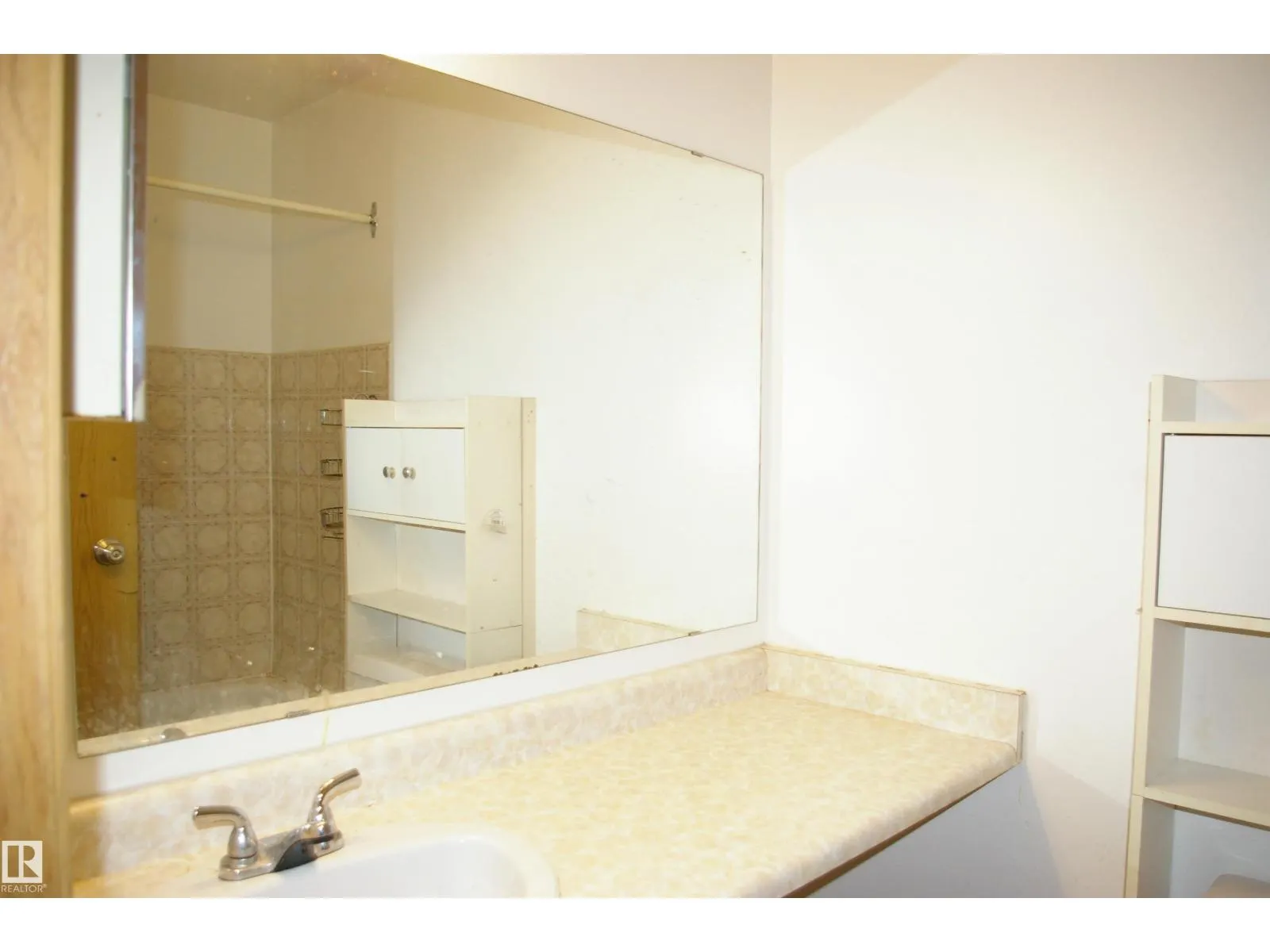 #312 10838 108 ST NW