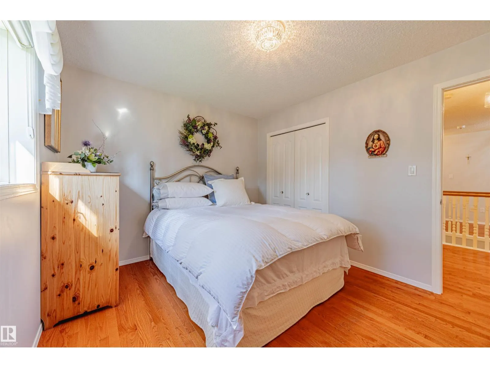 #128 215 BLACKBURN E SW