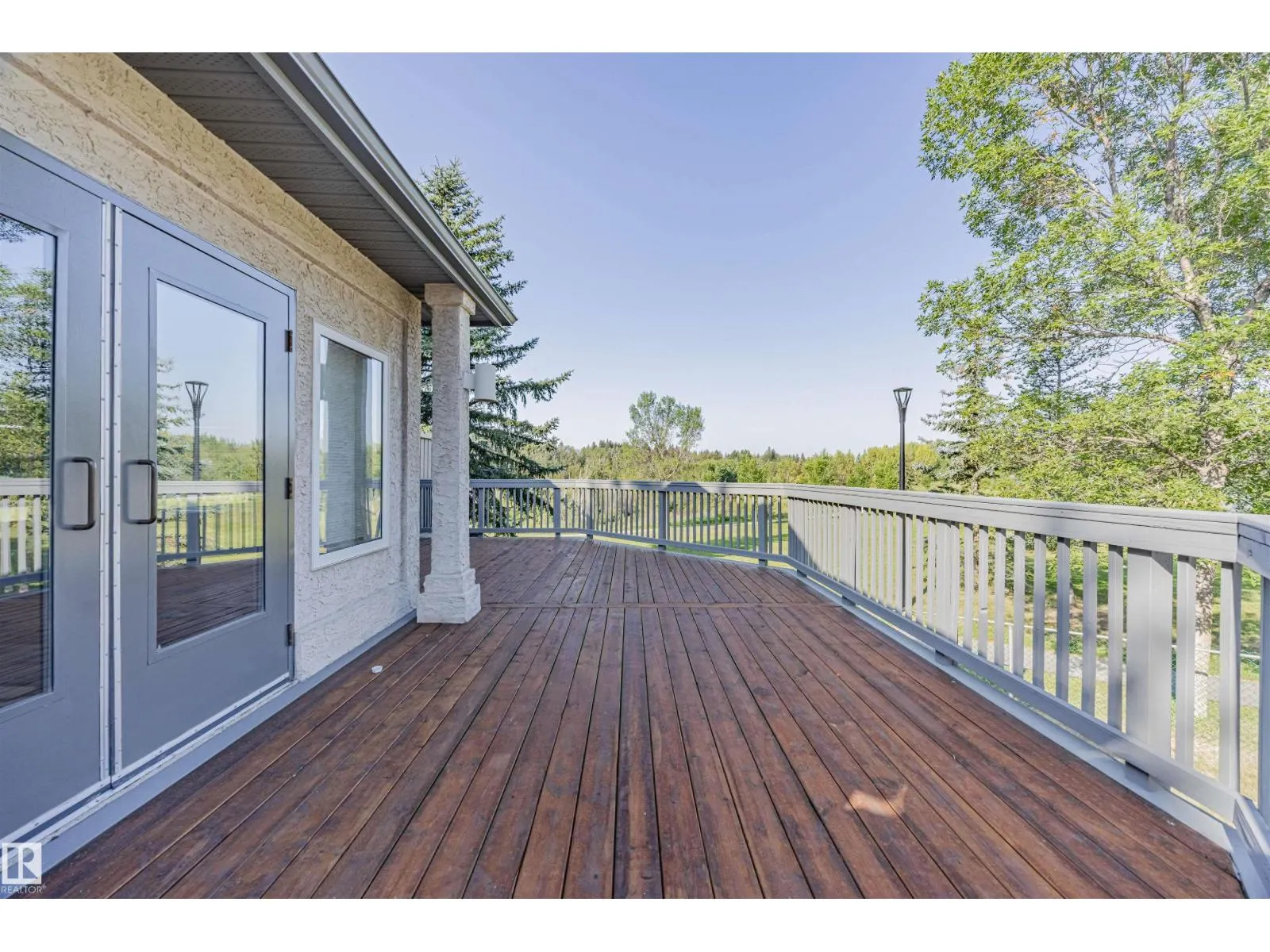 #128 215 BLACKBURN E SW