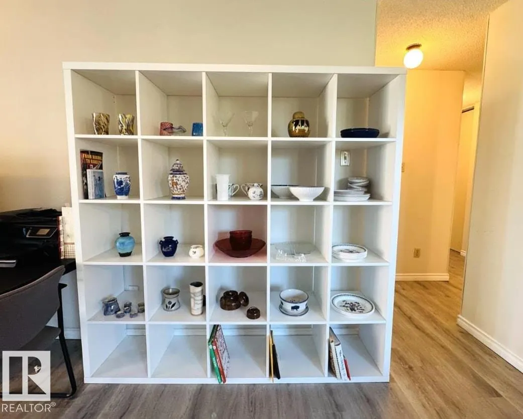 207 9028 JASPER AV NW NW
