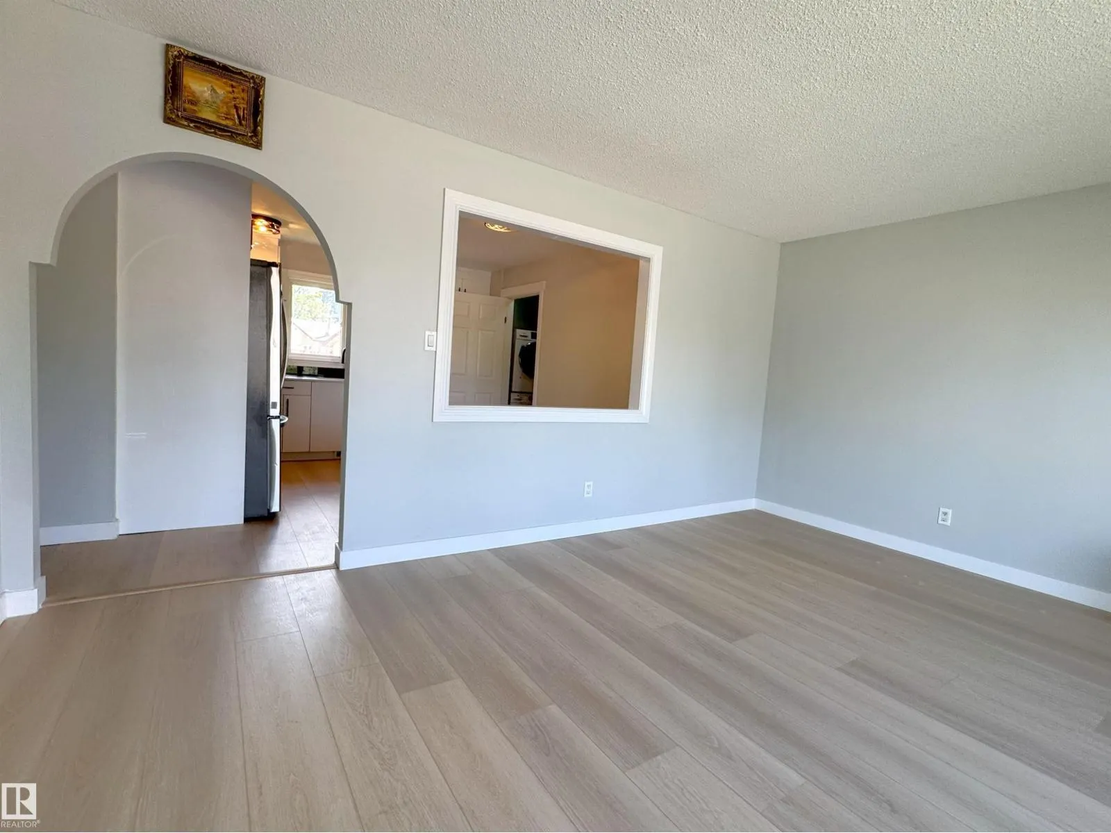 7807 36 AV NW