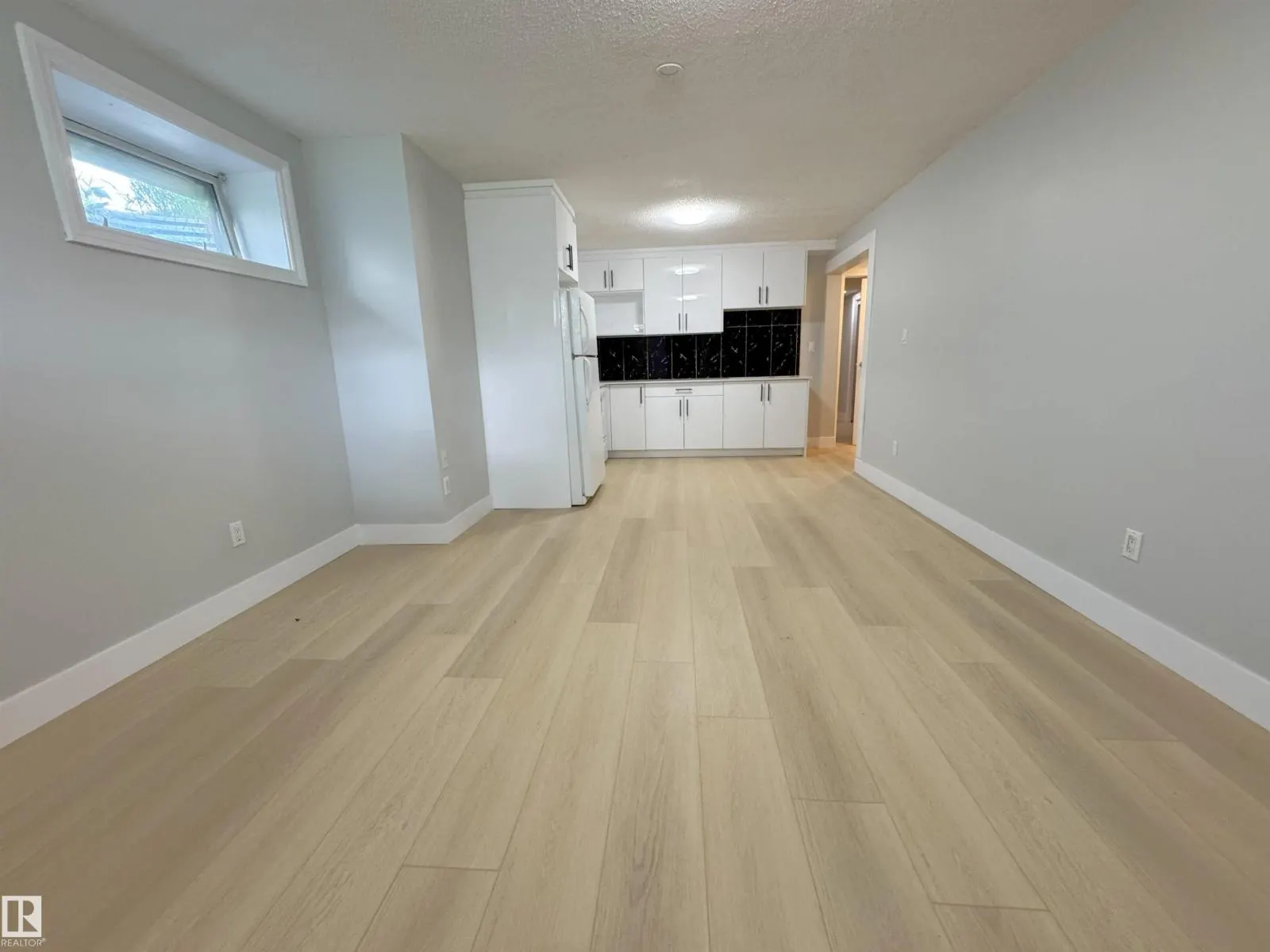 7807 36 AV NW