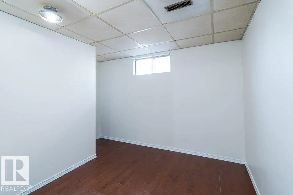 9508 147 AV NW