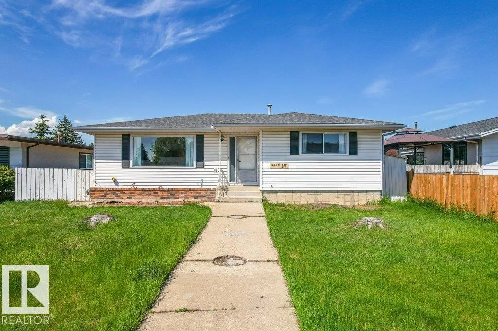 9508 147 AV NW