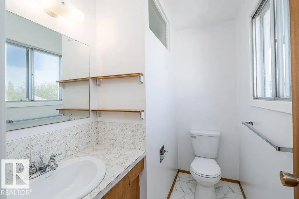 9508 147 AV NW