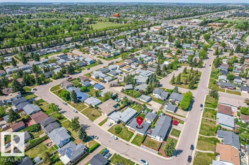 9508 147 AV NW