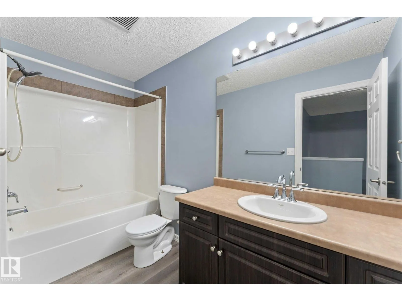 #40 1404 HERMITAGE RD NW