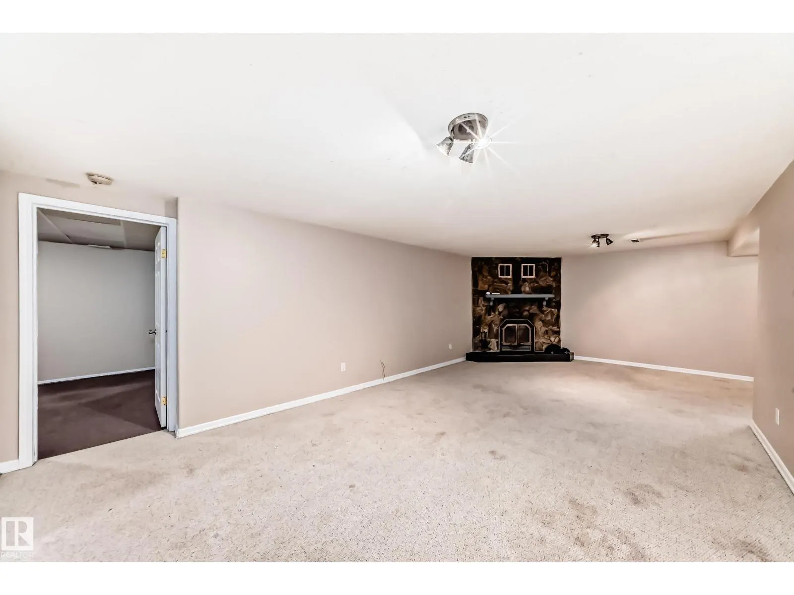 3605 41 ST