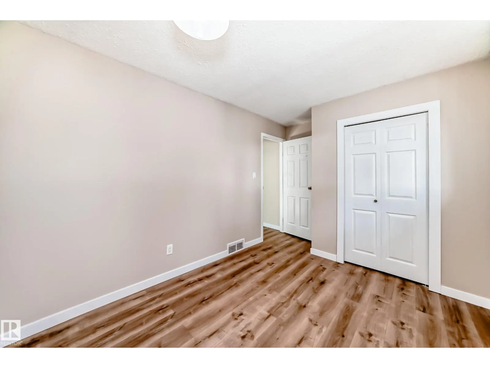 3605 41 ST