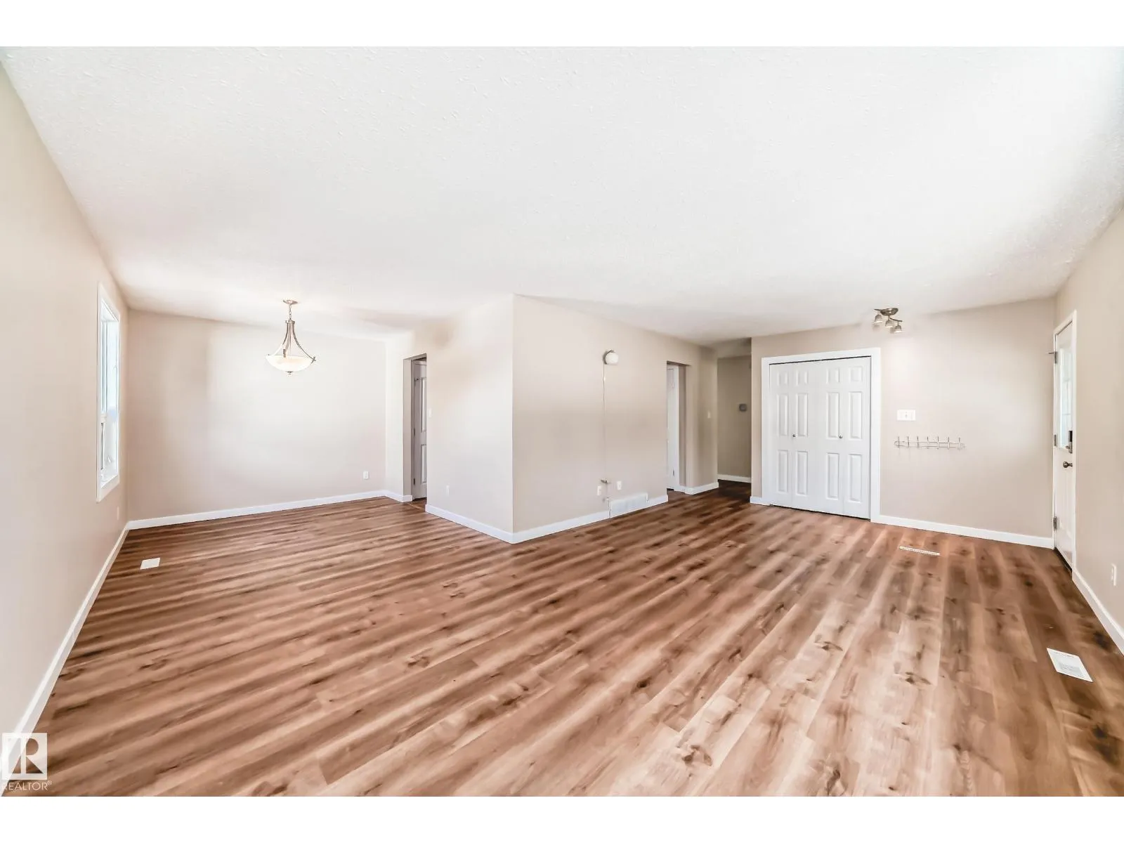 3605 41 ST
