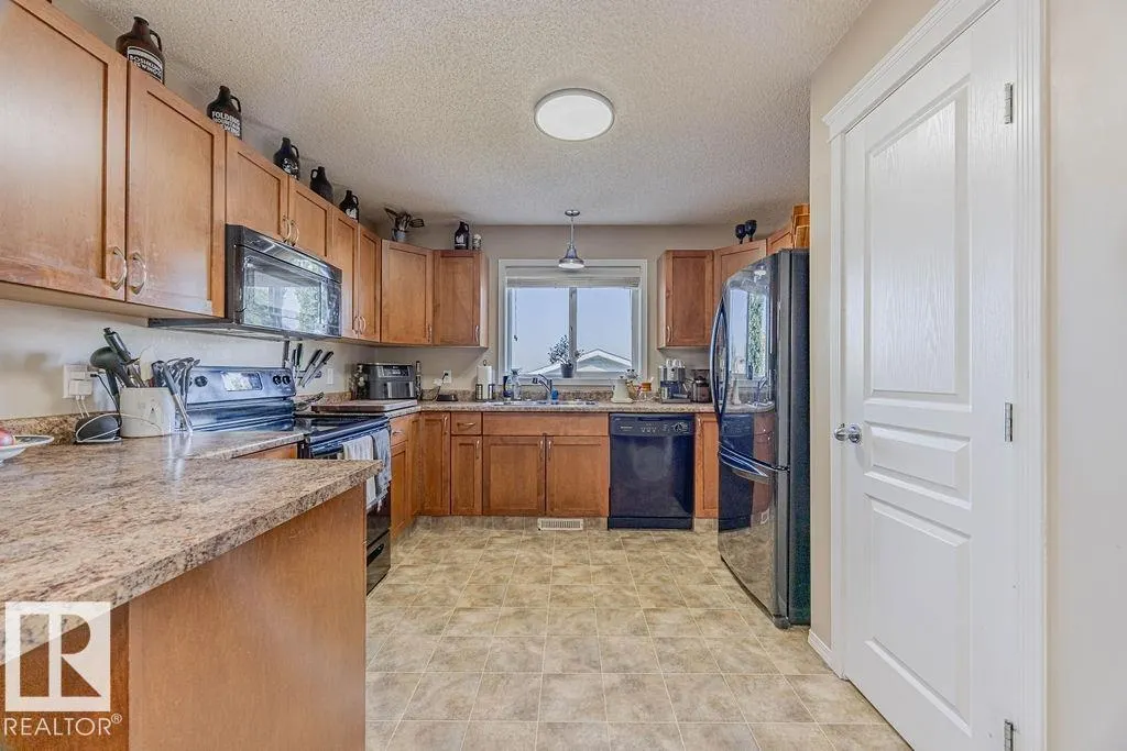 56 VIVIAN WY