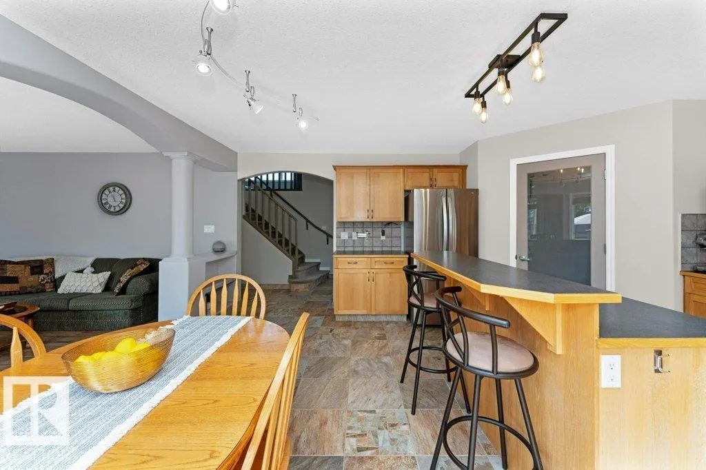 21 SUNFLOWER CR