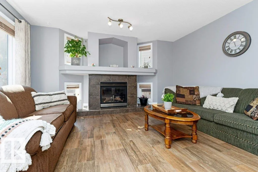 21 SUNFLOWER CR