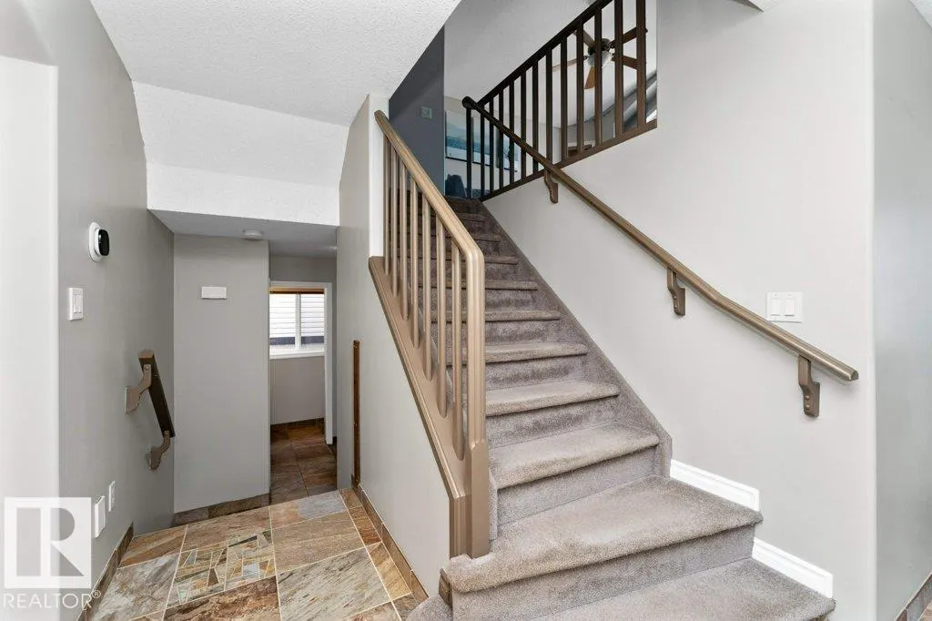21 SUNFLOWER CR