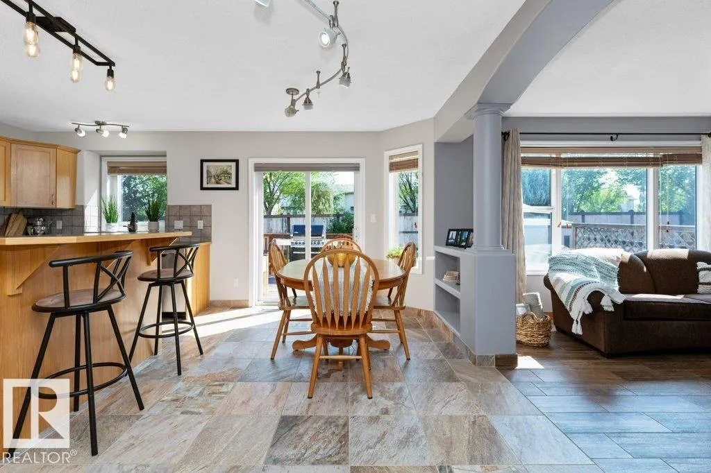 21 SUNFLOWER CR