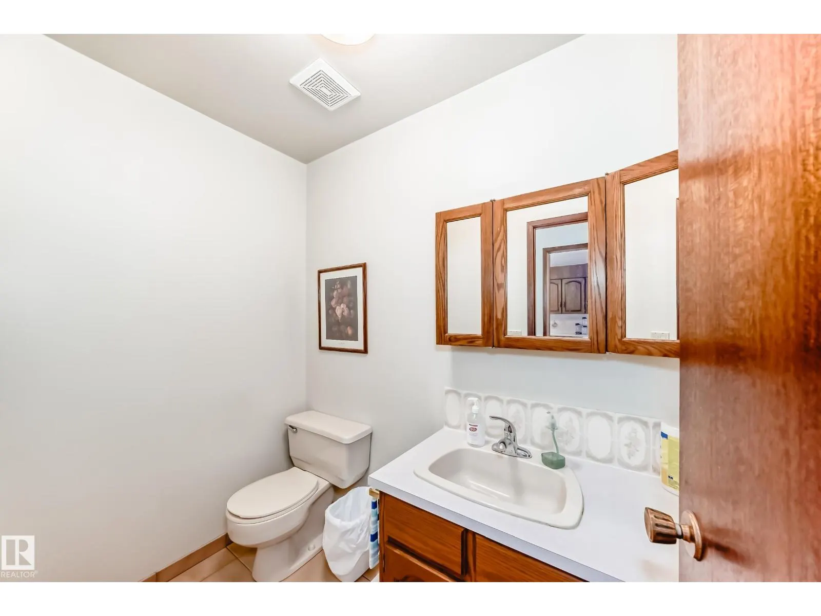 8714 152B AV NW