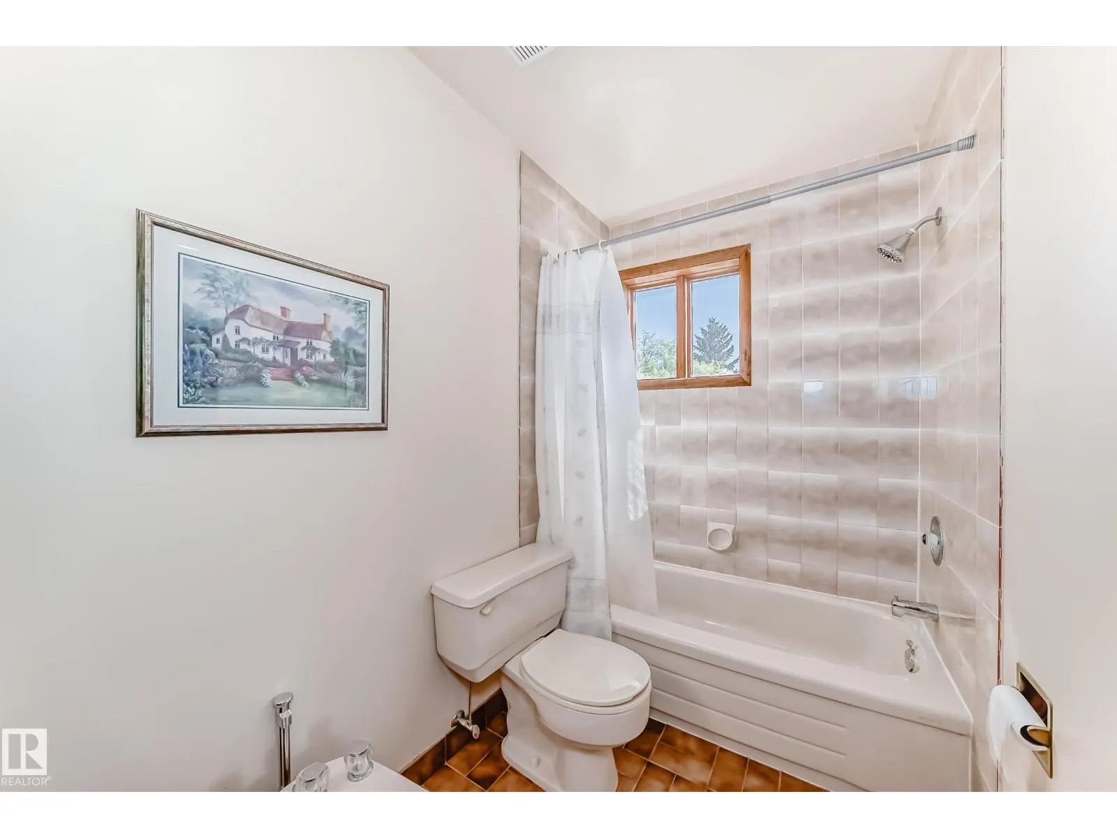 8714 152B AV NW