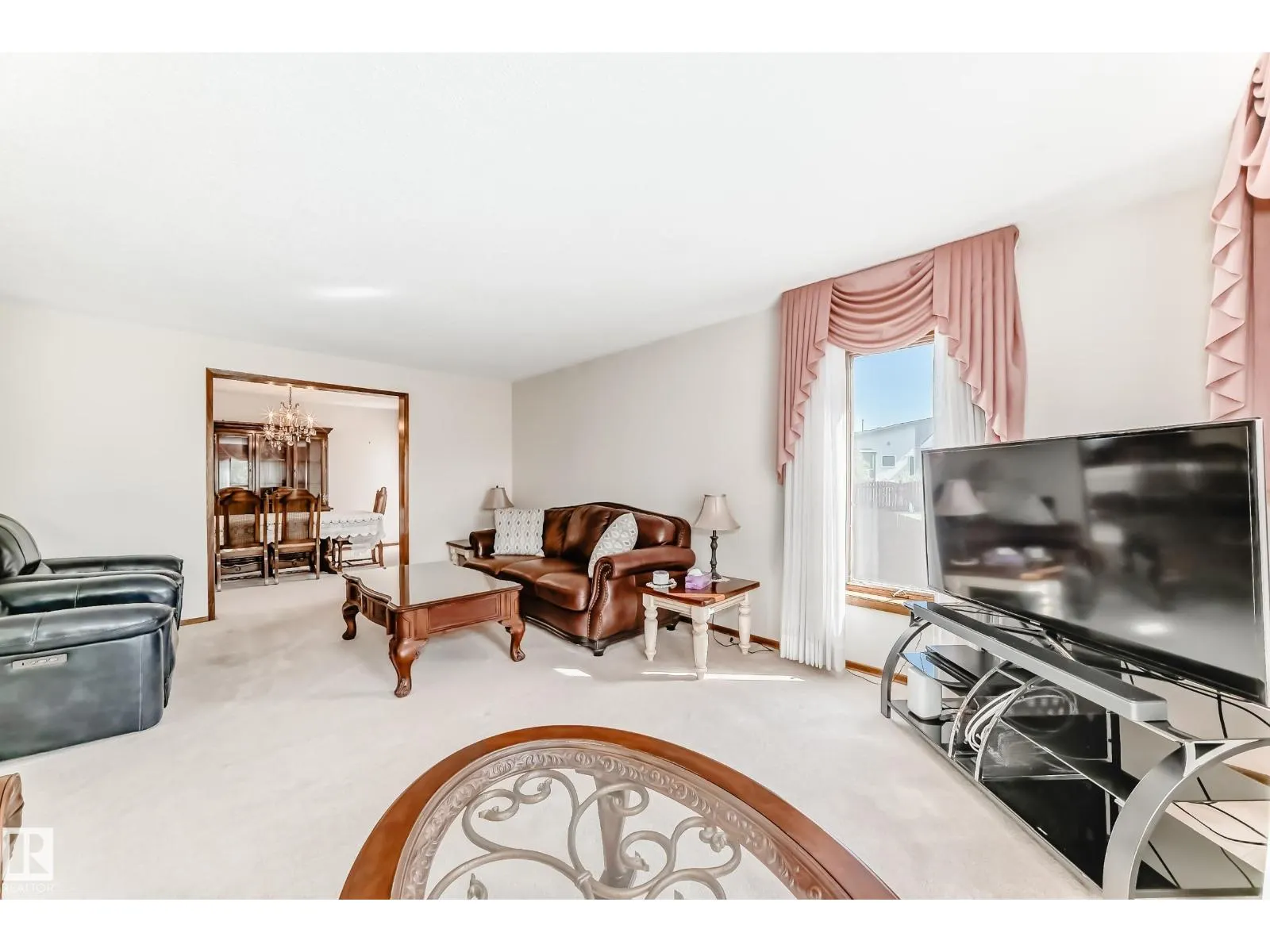 8714 152B AV NW