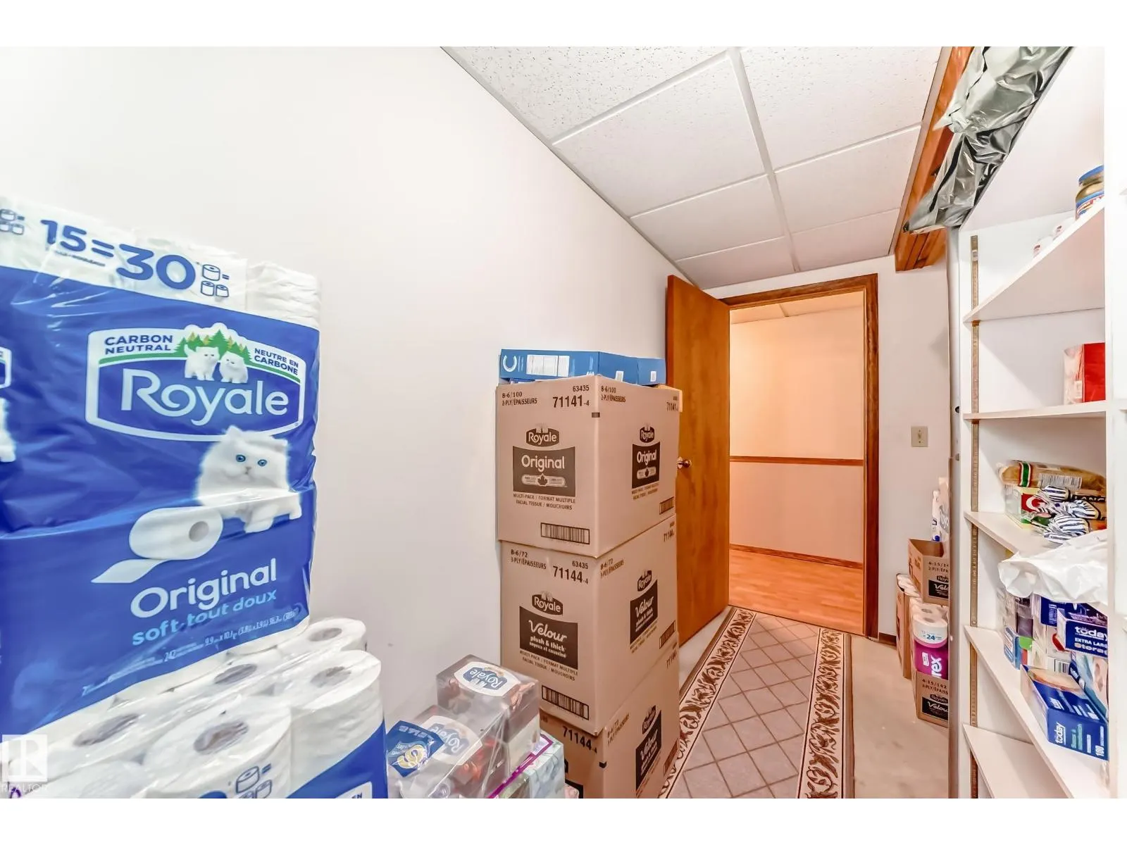 8714 152B AV NW