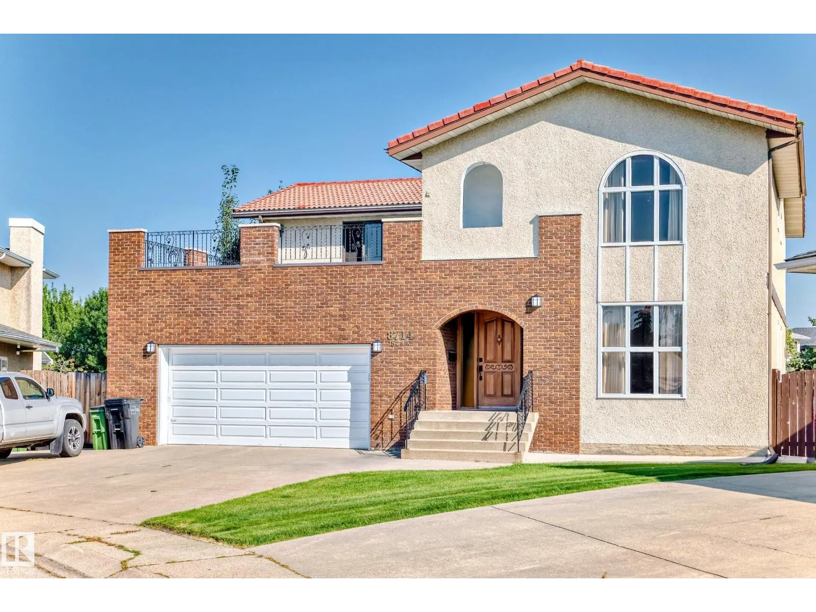 8714 152B AV NW