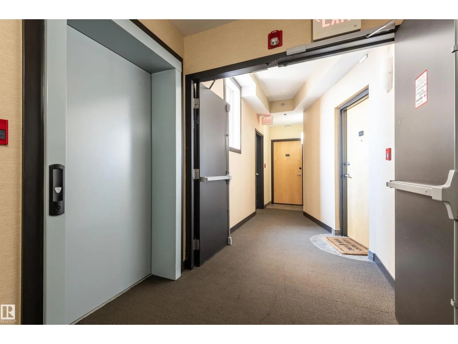 #403 8223 99 ST NW