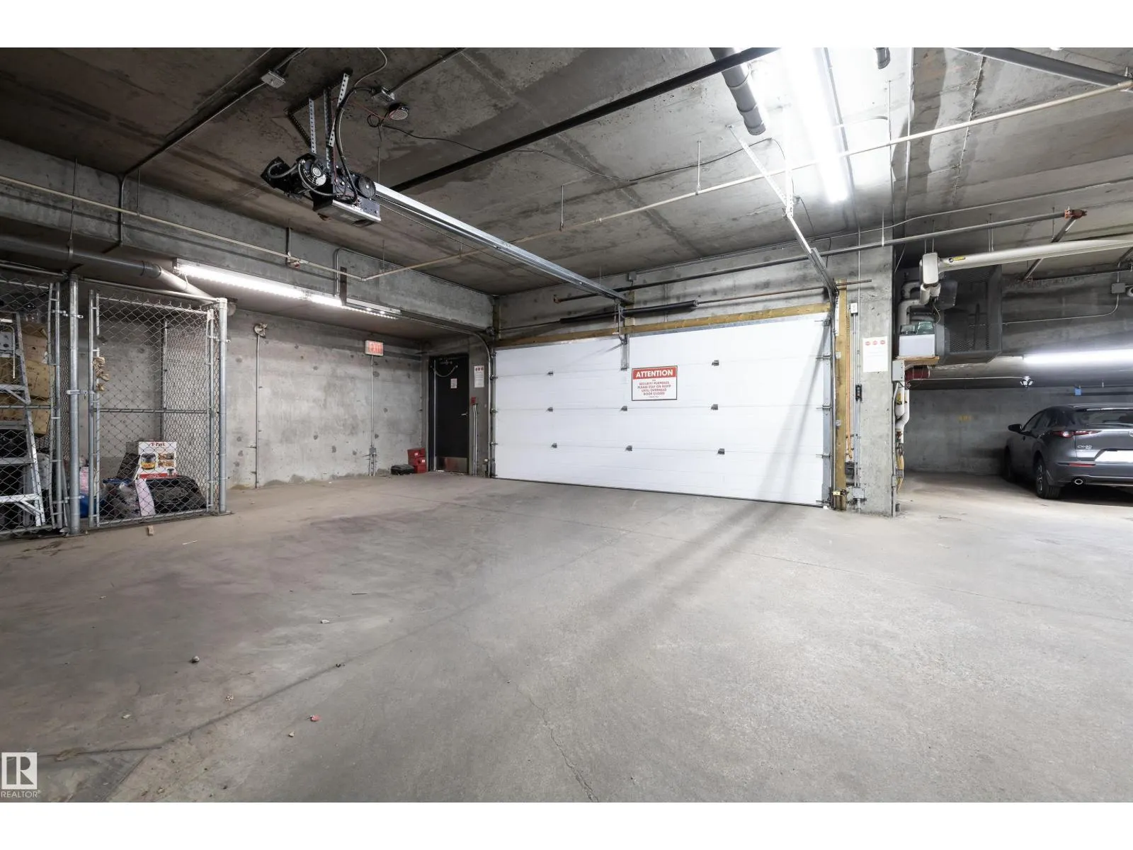 #403 8223 99 ST NW