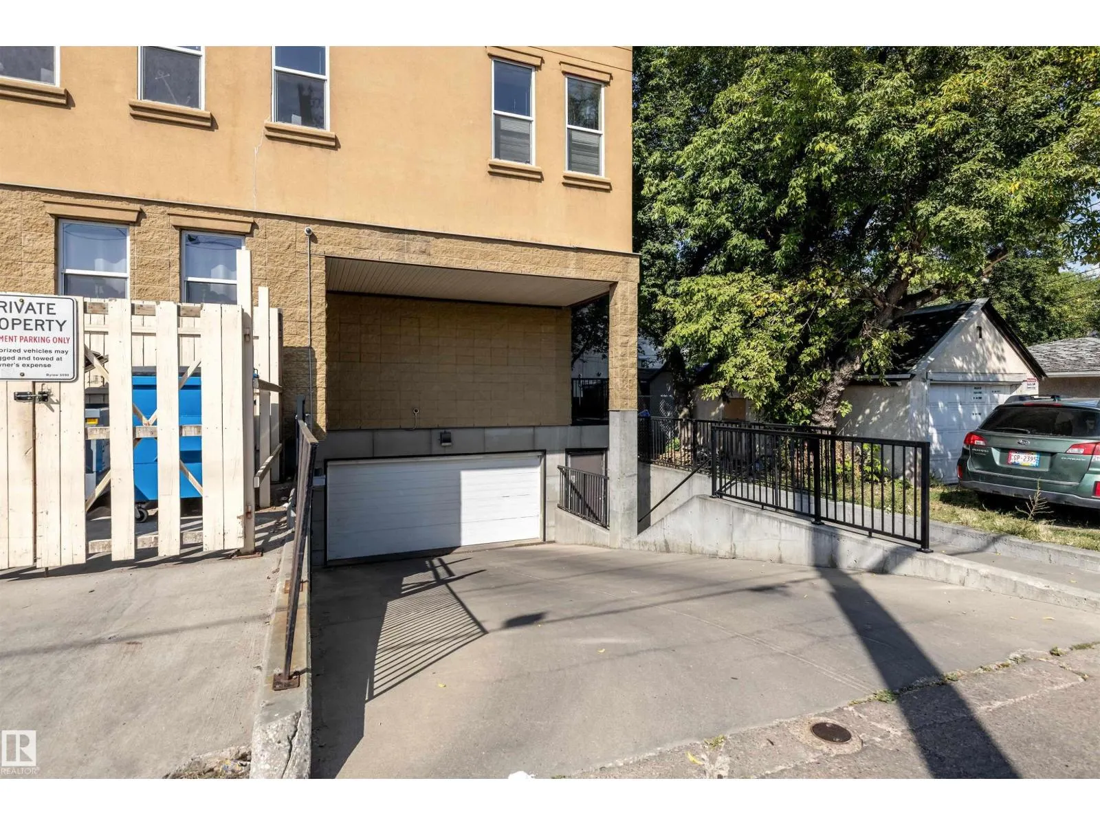 #403 8223 99 ST NW