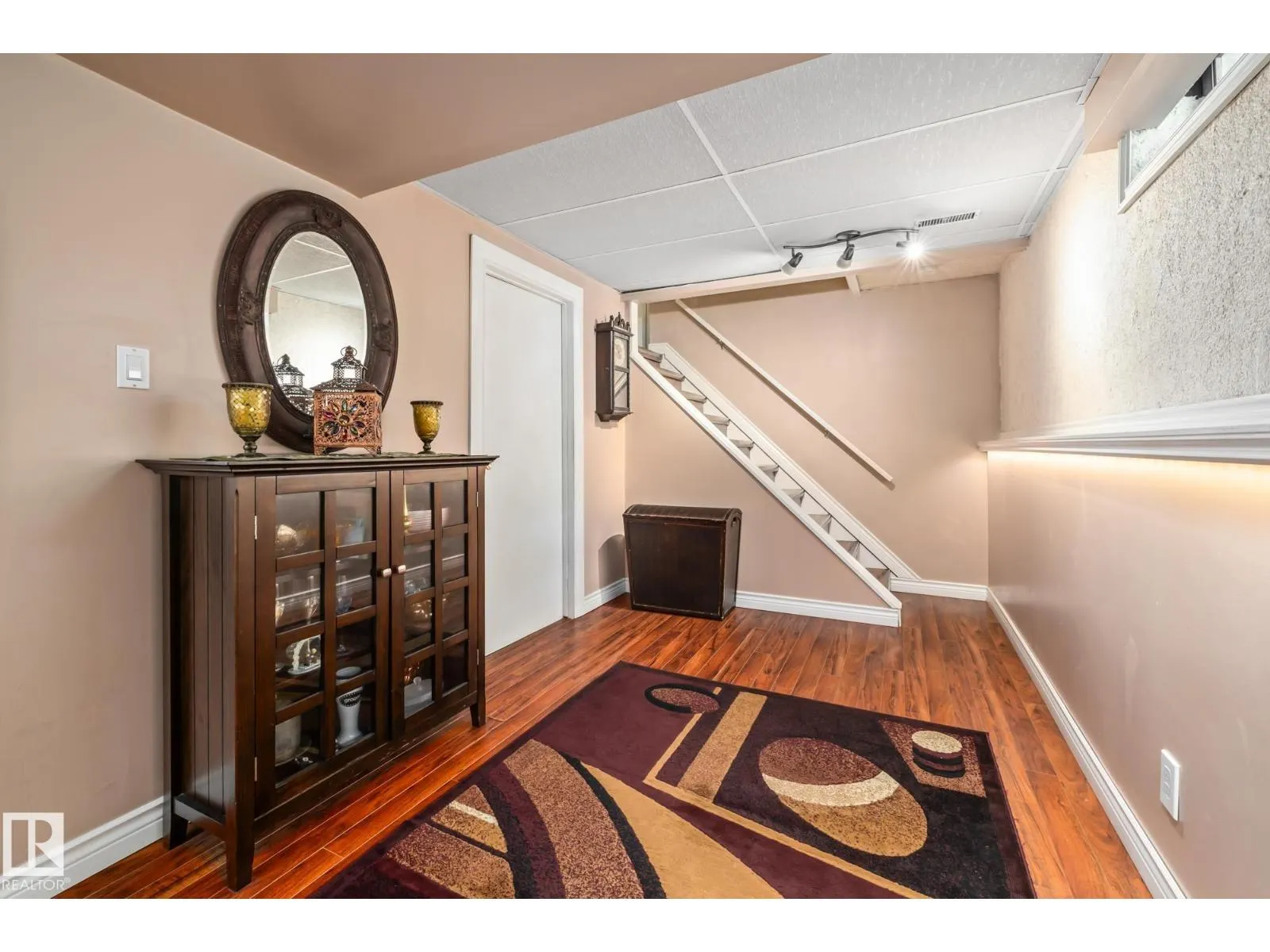 3 FALSTAFF AV