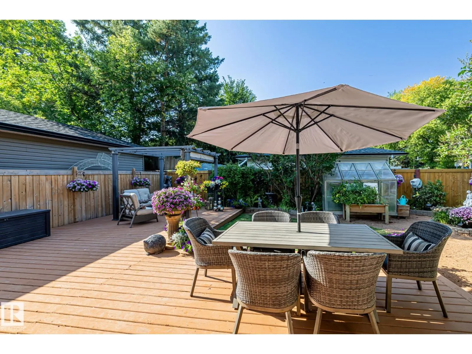 3 FALSTAFF AV