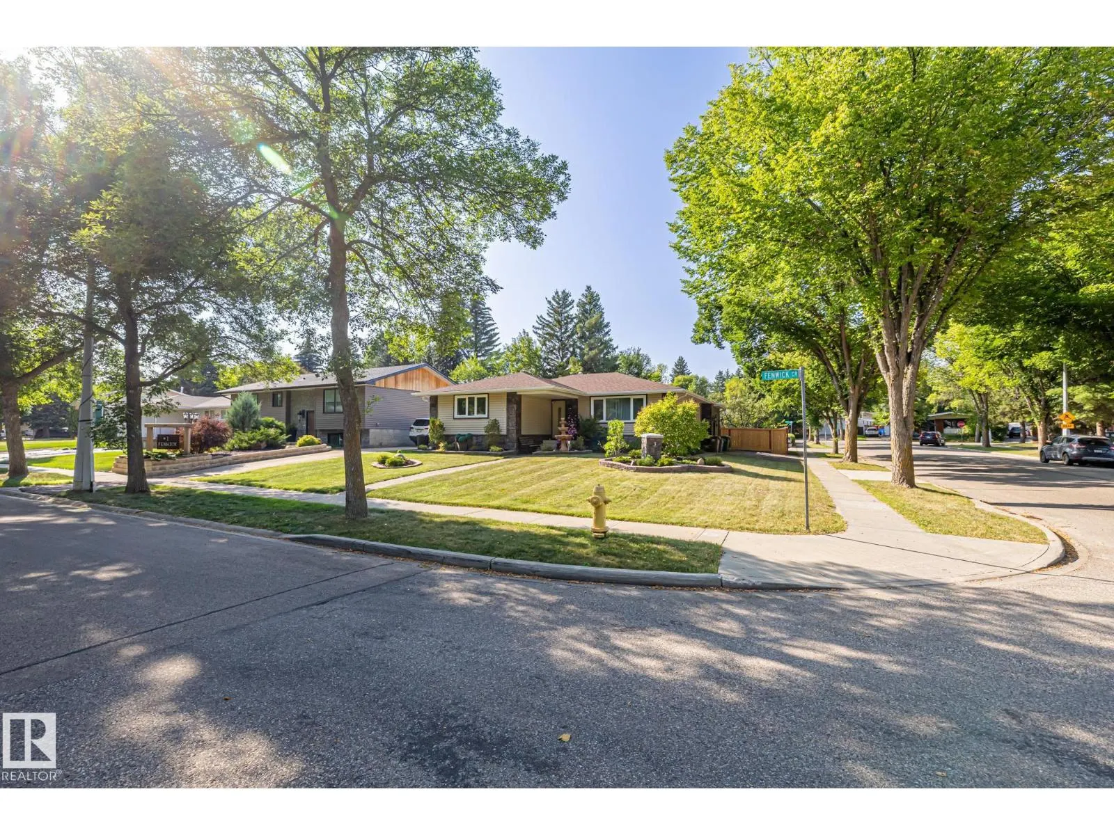3 FALSTAFF AV