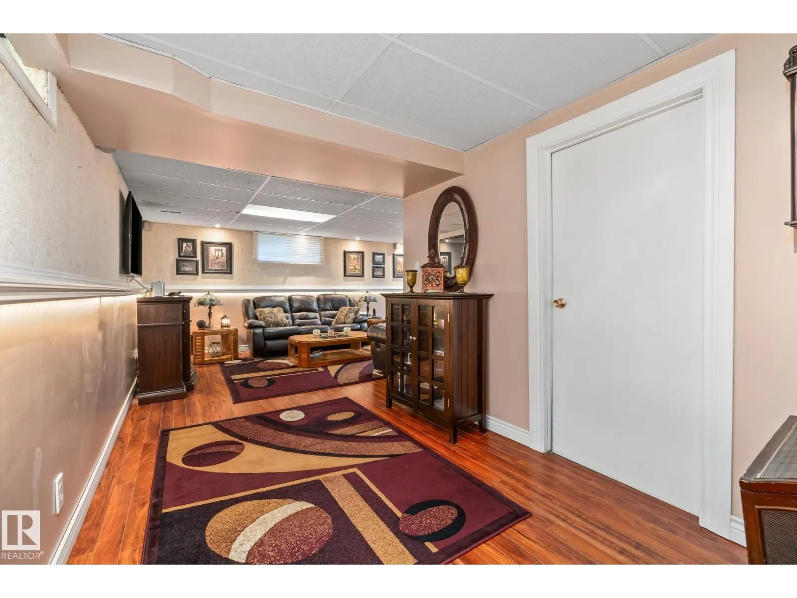 3 FALSTAFF AV