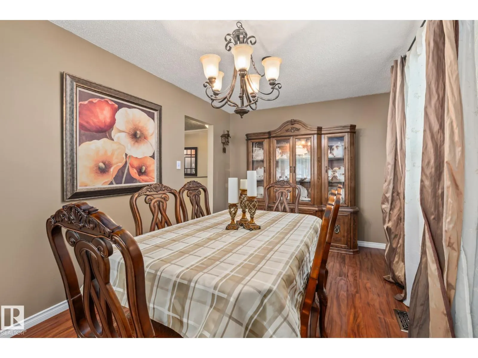 3 FALSTAFF AV
