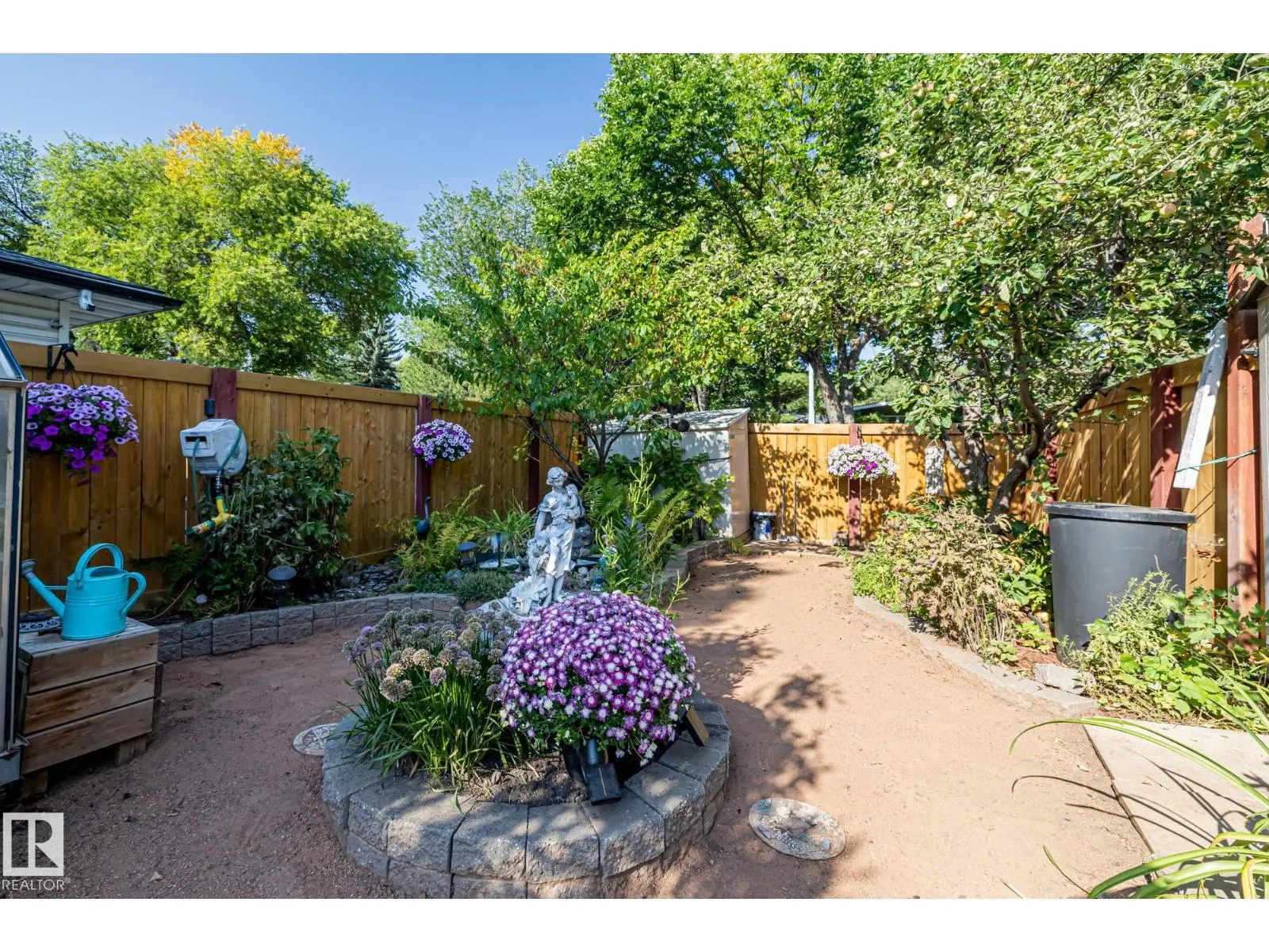 3 FALSTAFF AV