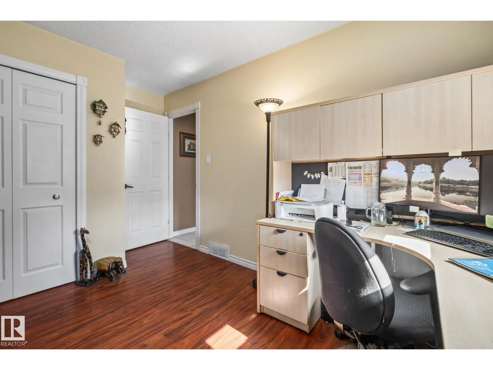 3 FALSTAFF AV