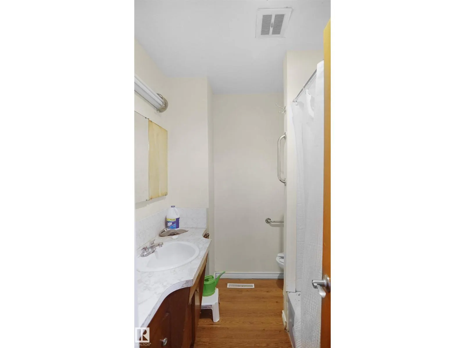 11943 104 ST NW