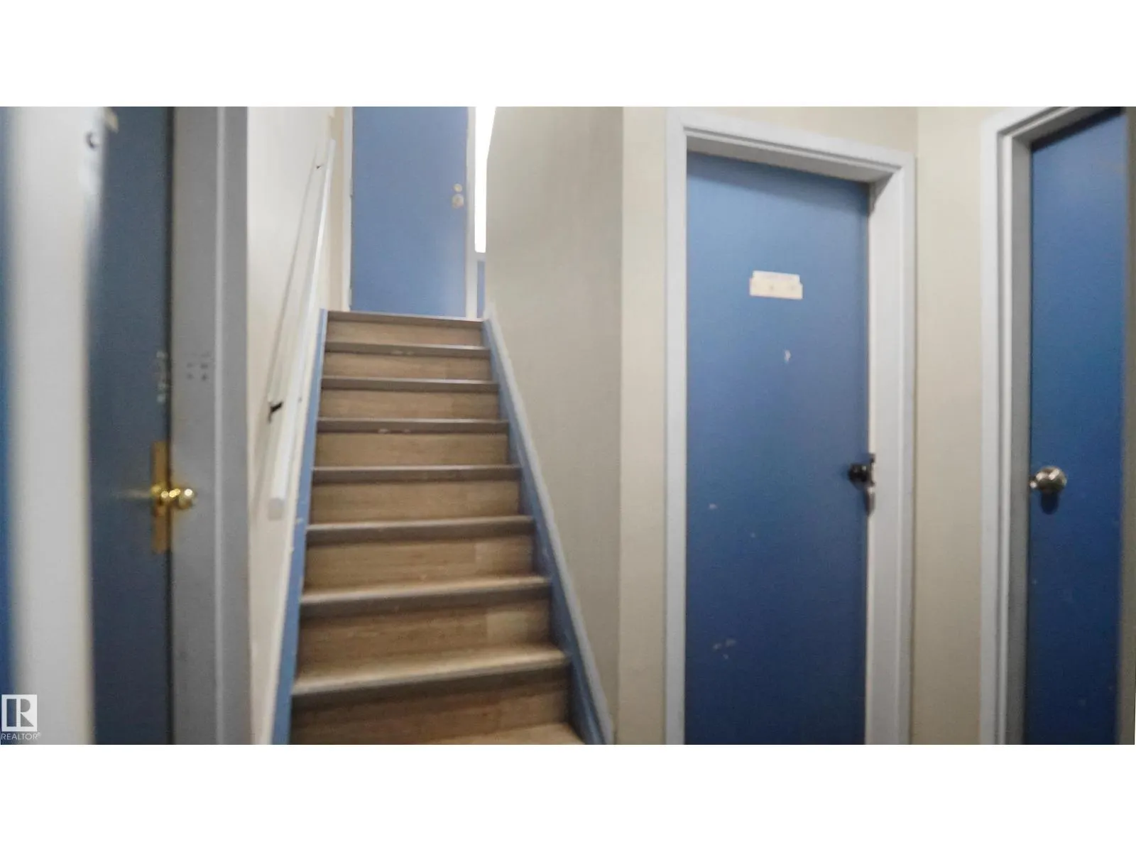 11943 104 ST NW