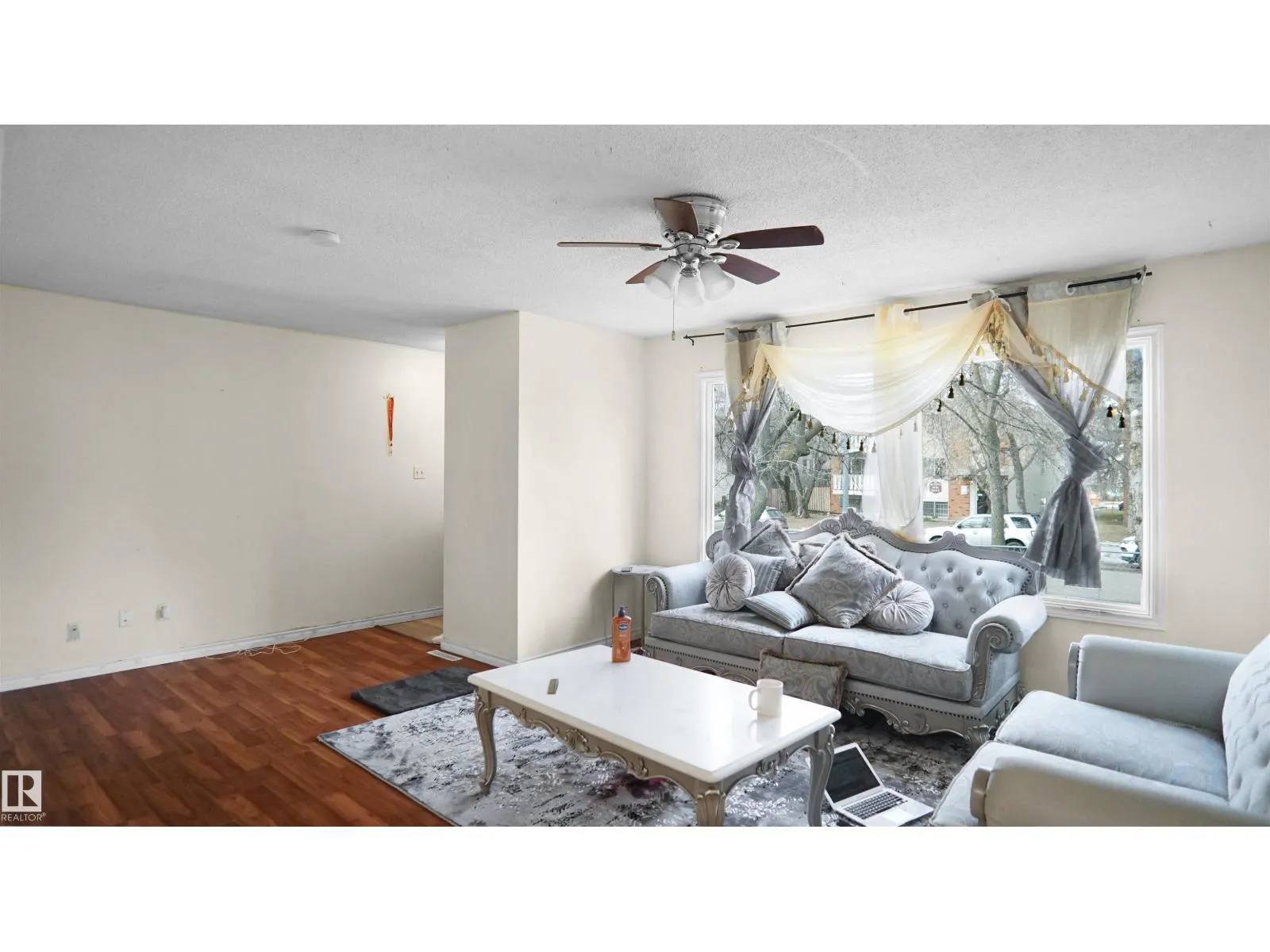 11943 104 ST NW