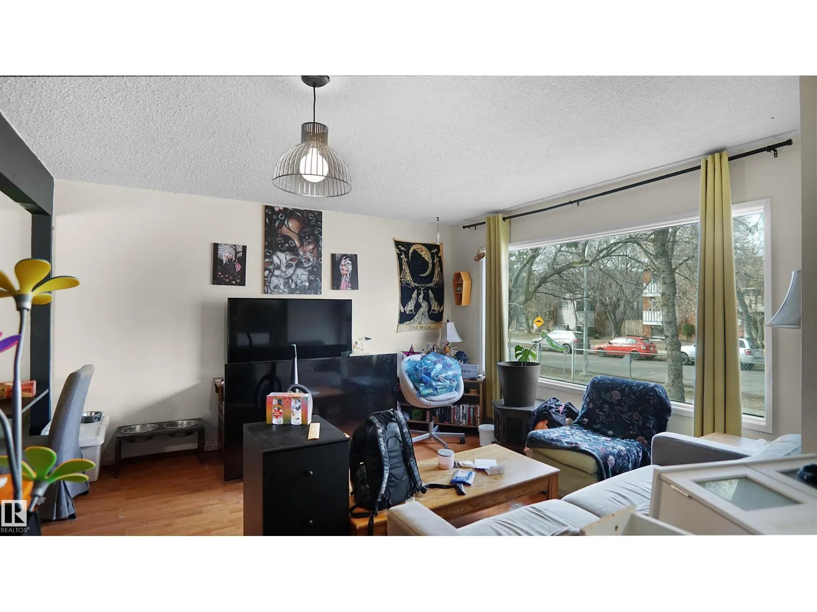 11943 104 ST NW