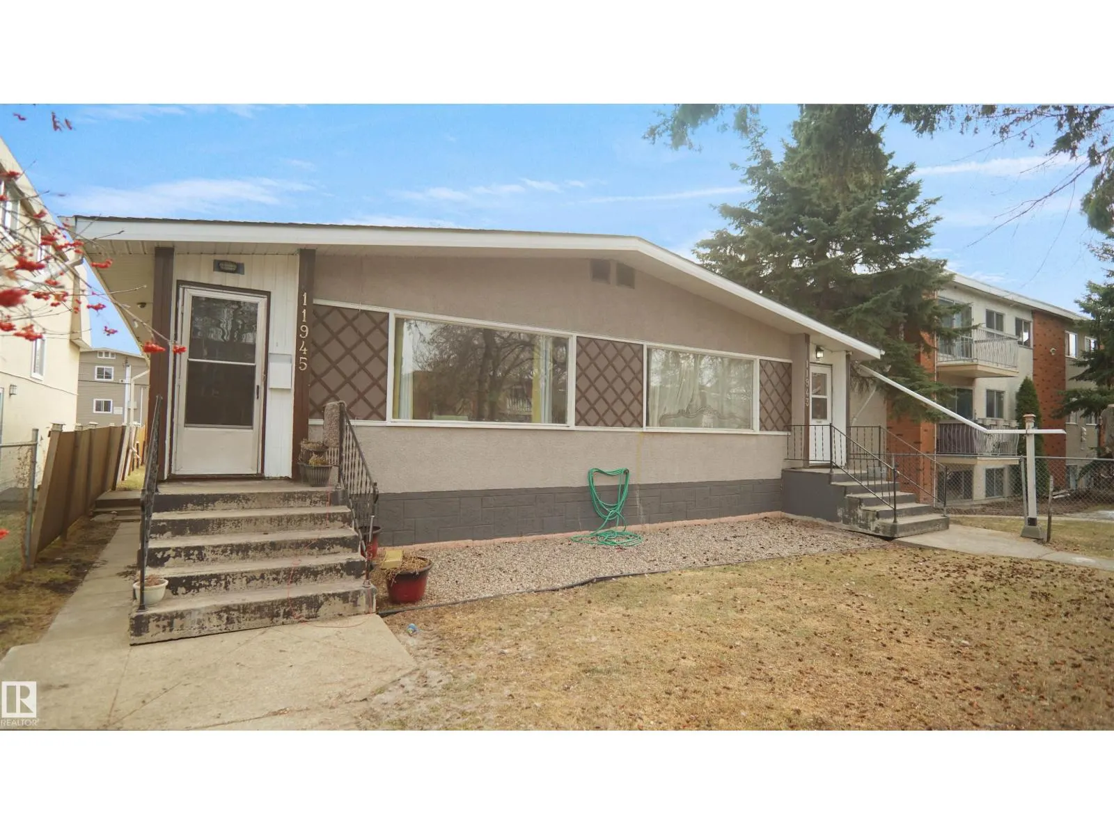 11943 104 ST NW