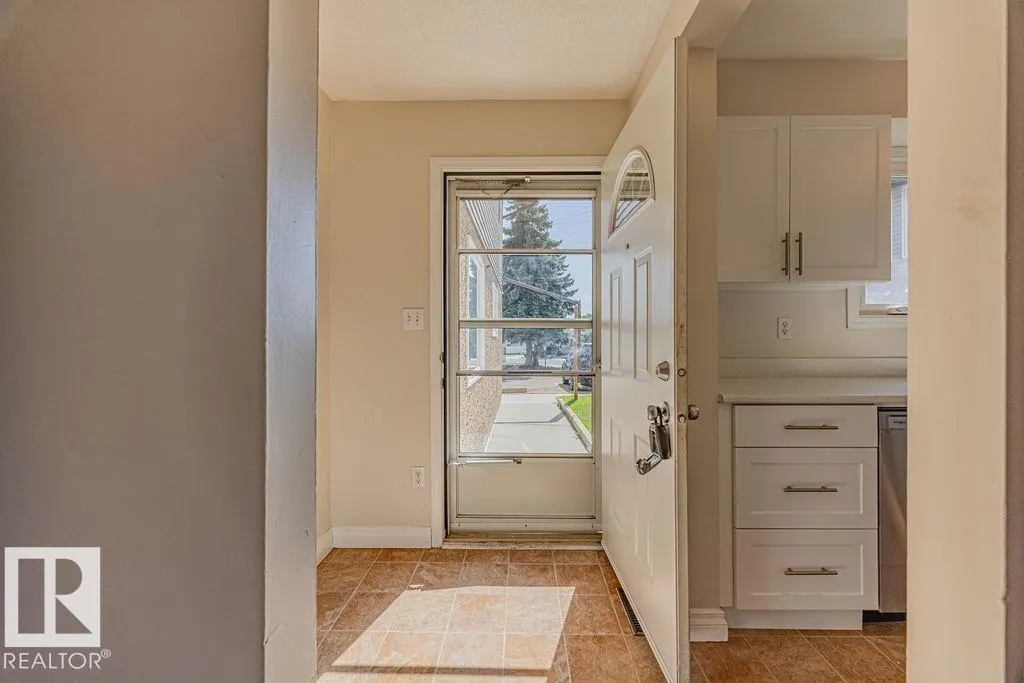 17034 100 ST NW NW