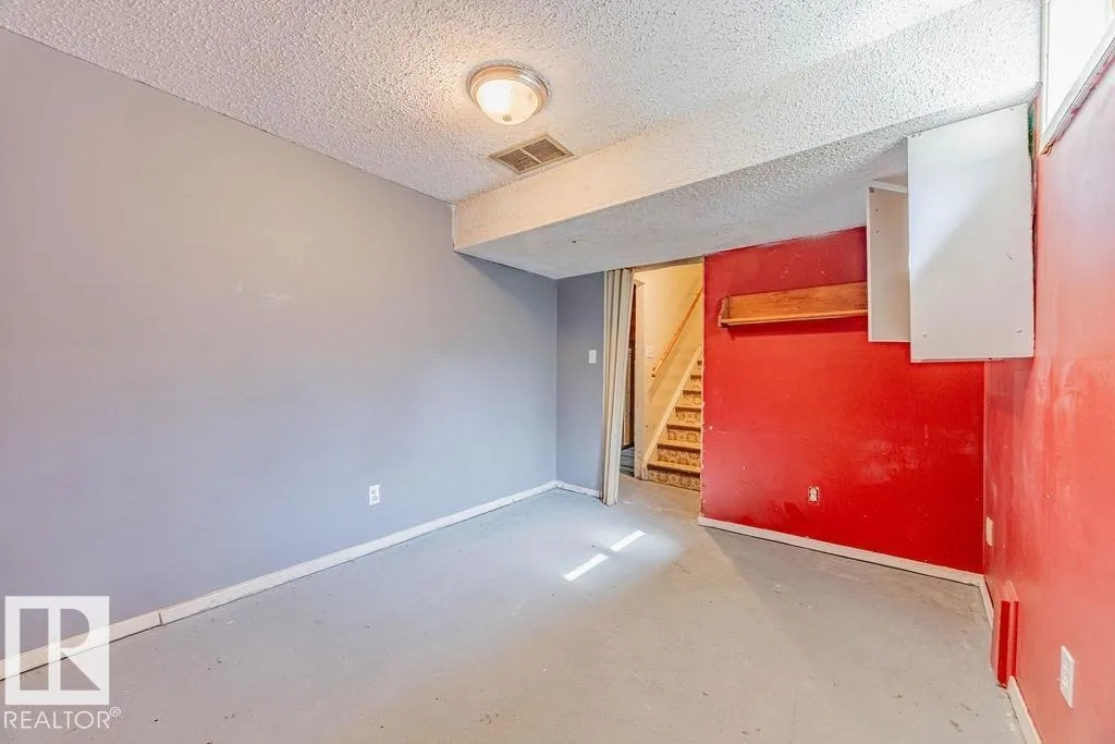 17034 100 ST NW NW