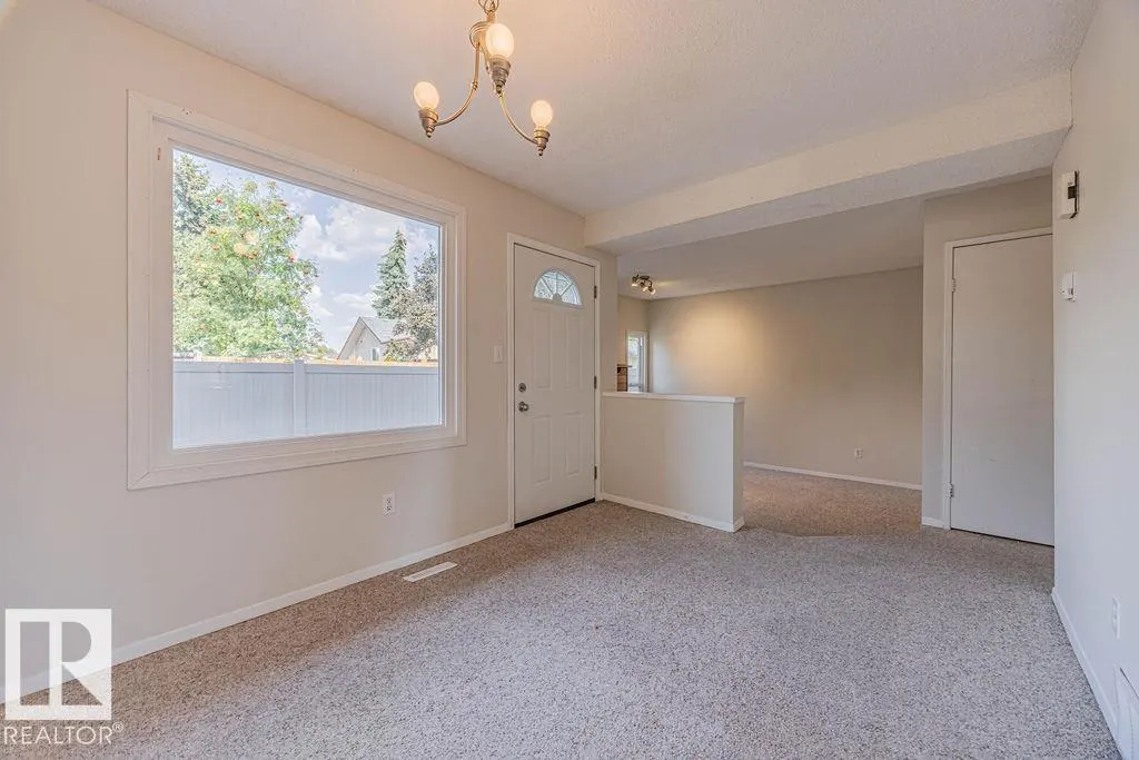 17034 100 ST NW NW