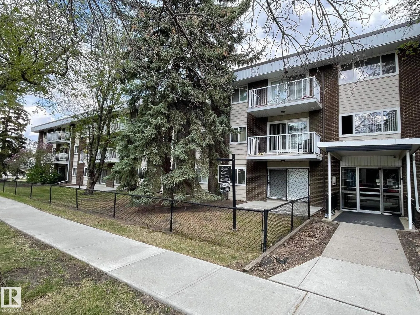 10835 114 ST NW