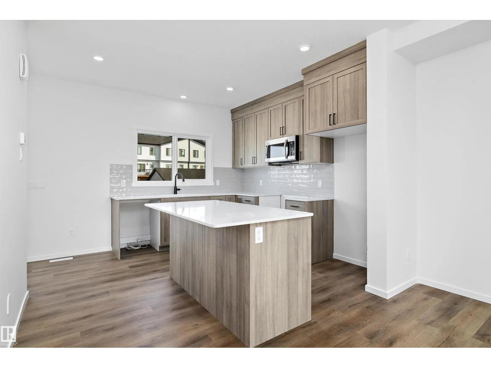 5458 Hawthorn Run SW