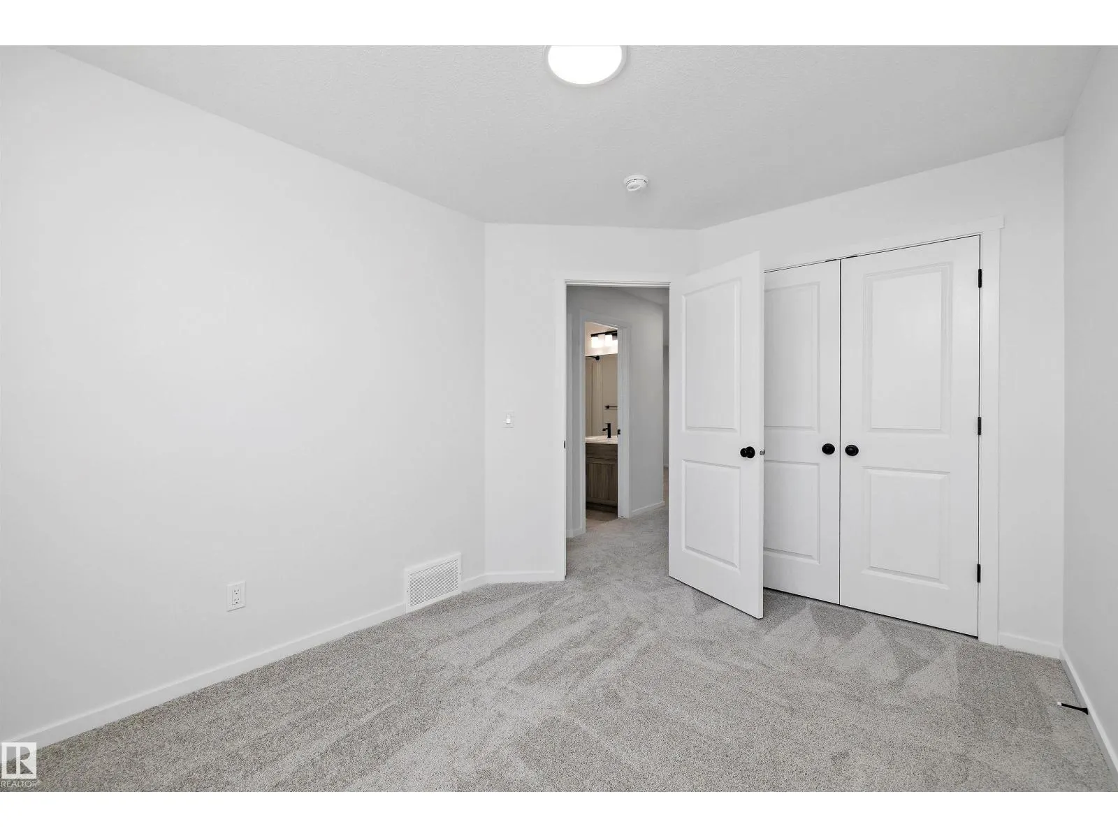 5458 Hawthorn Run SW